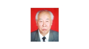 崔瑞珍.1980年－1984年任學(xué)校校長(zhǎng)；1984年－1989年任學(xué)校黨委書記